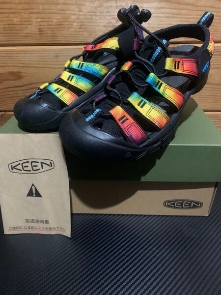 KEEN Newport H2 レインボー タイダイ サンダル 25cm