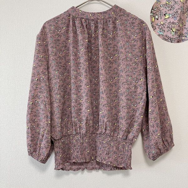 【美品】Ray Cassin レイカズン レディース 七分袖トップス カットソー ボタニカル柄 くすみピンク