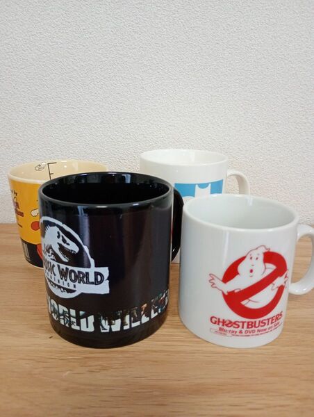 マグカップ ゴーストバスターズ ジュラシックワールド クレヨンしんちゃん 鉄腕アトム 4個セット 未使用品 バラ売り不可