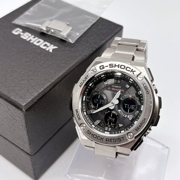 良品 G shock GST-W110D Gスチール 電波ソーラー シルバー カシオ CASIO 箱 クォーツ 定価49,500円
