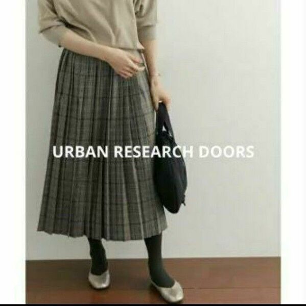 美品 URBAN RESEARCH DOORS チェックプリーツスカート アーバンリサーチドアーズ