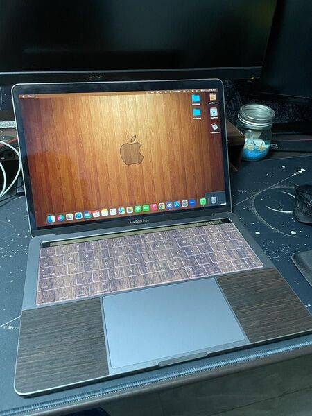 Macbook pro 13 /2018モデル