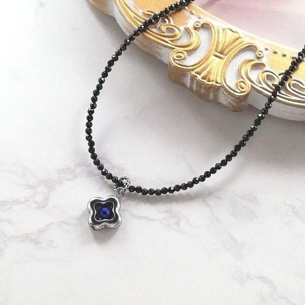 【No.2188】ブラックスピネル 2mm × ヘマタイト クローバー ラピスラズリ キラキラ ネックレス サージカルステンレス
