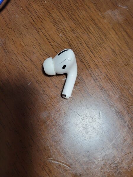 AirPods Pro Apple 右イヤホン ジャンク品