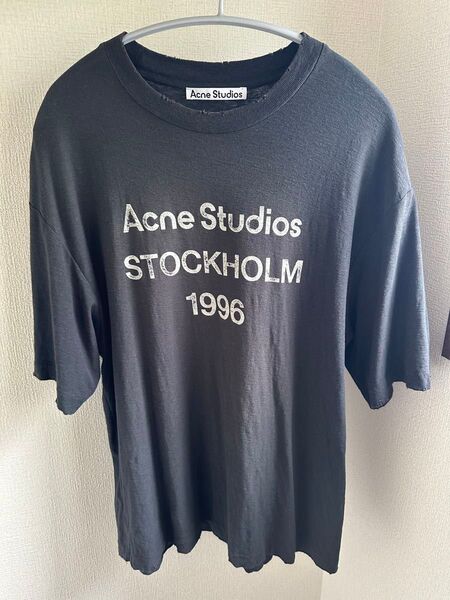 acne studios tシャツ