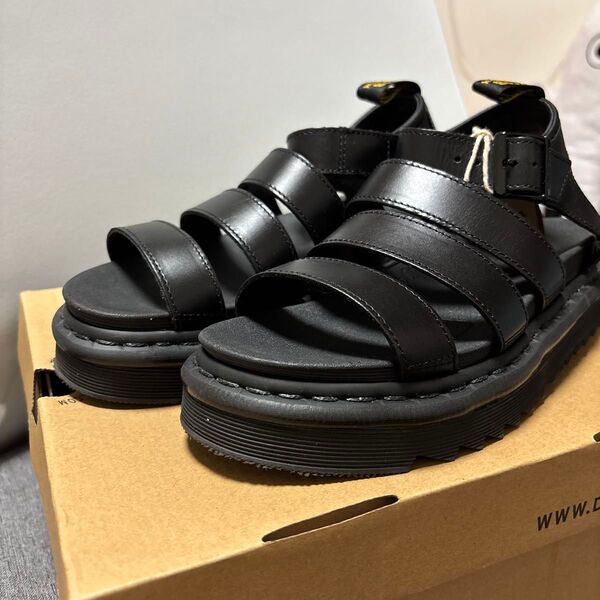 Dr.Martens MYLES サンダル 厚底 レザー ブラック