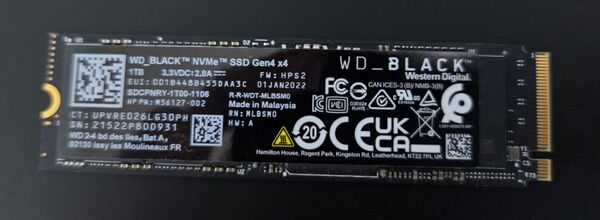 異常判定 M.2 NVMe SSD WestrenDigital WD BLACK gen4 1TB 動作確認済み
