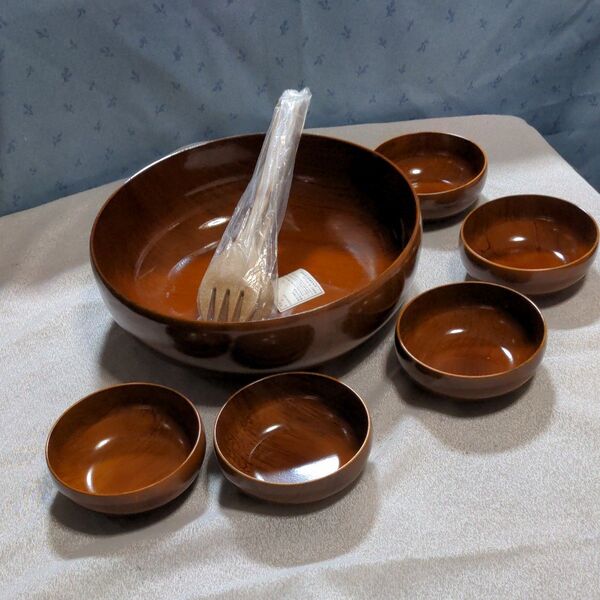 合成漆器 サラダボウルや捏ね鉢1枚と小鉢皿5枚 大きなスプーンとフォークの8点セット 漆塗り 和食器 未使用品