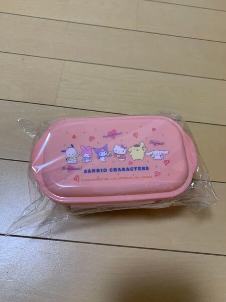 サンリオ保存容器 タッパー