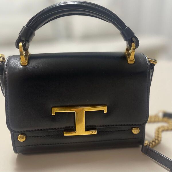 希少 TOD'S トッズ Tタイムレスチェーンショルダー ブラック/GP(ゴールド金具) カーフ ミニバック