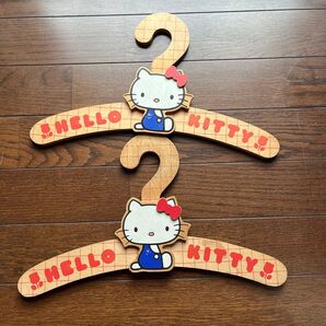 値下げ!ハローキティ 木製ハンガー 2本セット
