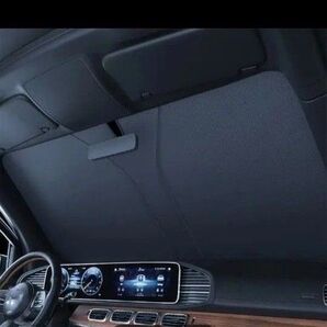 サンシェード UV熱遮断 折りたたみ式の自動車用フロントウインドウサンプロテクター、駐車用サンカバーアクセサリー 145㌢×80㌢