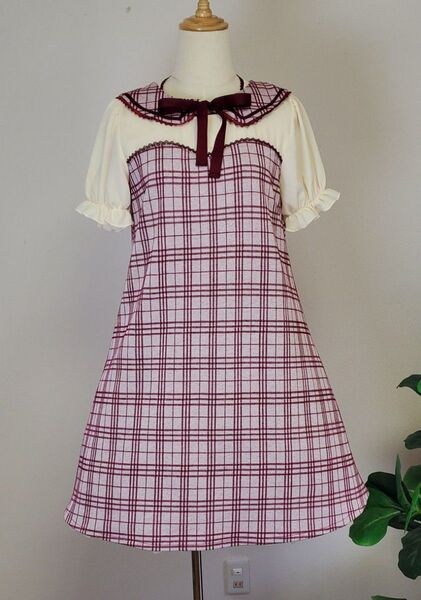 axes femme POETQUE セーラー付け襟付カットワンピース