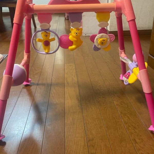 ベビージム ピンク くま ひよこ ベビー おもちゃ カラカラ 赤ちゃん