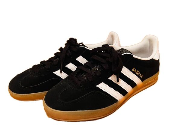 adidas GAZELLE 黒スニーカー 24.5cm