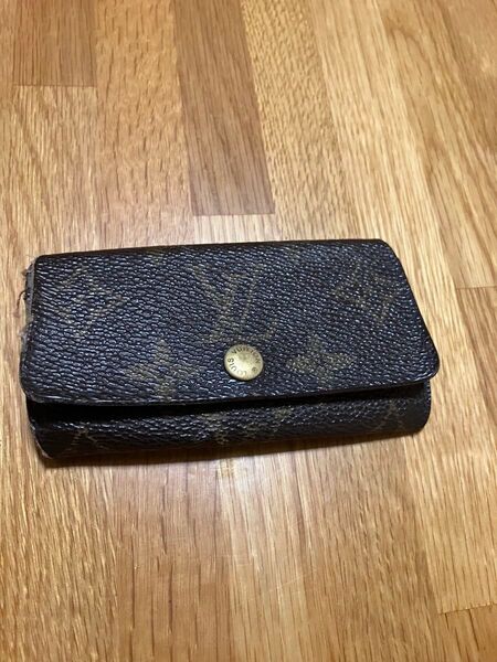 Louis Vuitton ルイヴィトン キーケース モノグラム