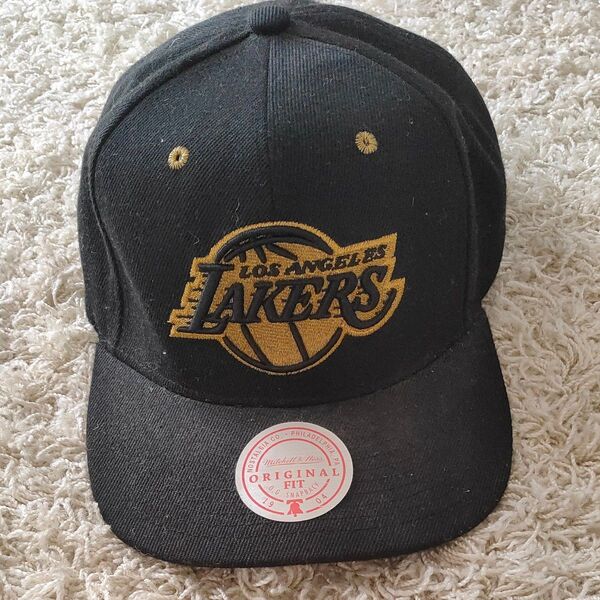 ミッチェル&ネス Los Angeles Lakers Team Colour Logo Mvp Snapback Mens