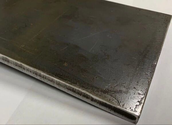 鉄板 厚み4.5mm 35cm×45cm 調理やDIYに 彫金/敷板/金床/作業台/日曜大工/バーベキュー/鋼材/プレート/鉄