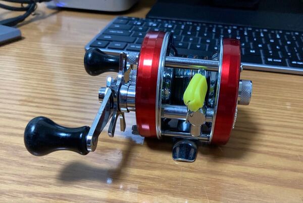 ABU アンバサダー 4500C チェリーレッド