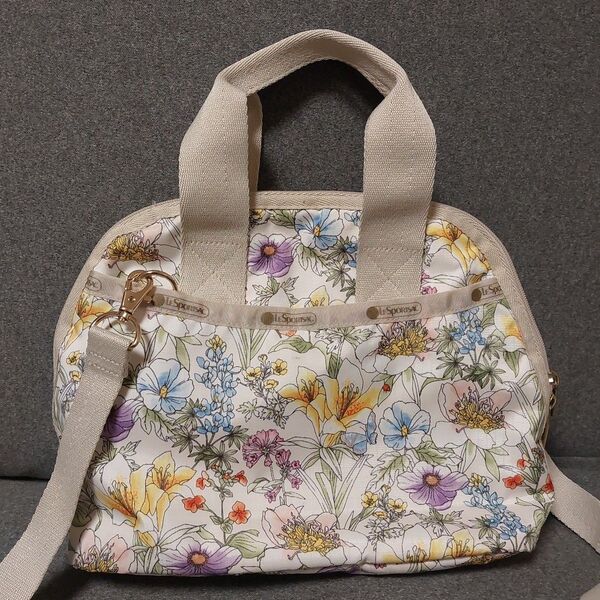 【美品】LeSportsac レスポ☆2way ショルダー ハンドバッグ 花柄