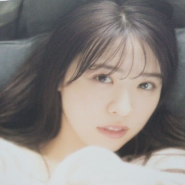 消極的な華やかさ 渡辺みり愛1st写真集 彦坂栄治/撮影 渡辺みり愛/著
