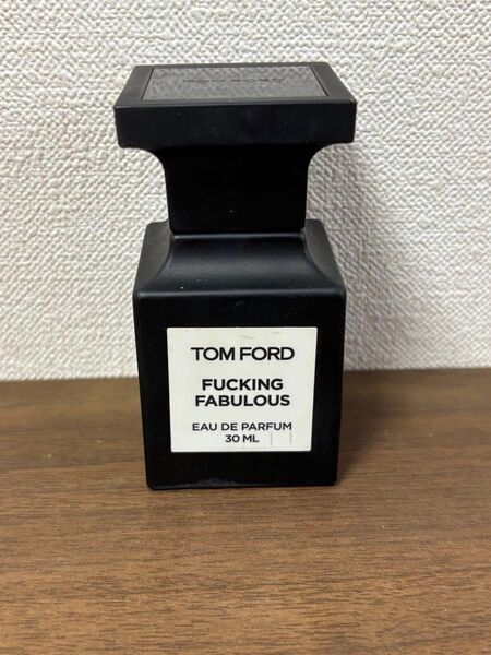 トムフォード Fファビュラス オードパルファムスプレイ 30ml aaa