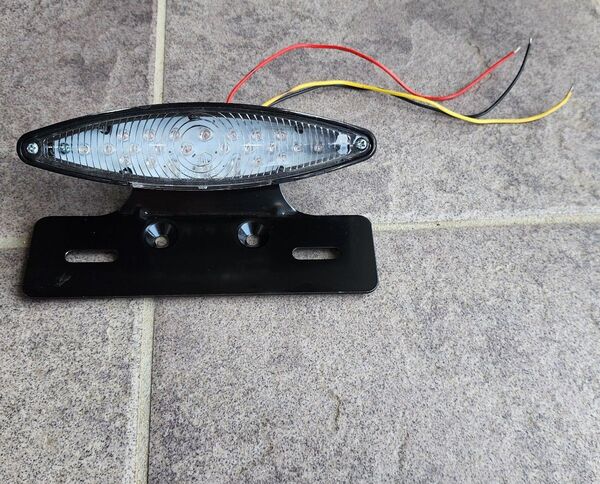 バイク テールランプ LED ナンバー灯 スネークアイ キャッツアイ
