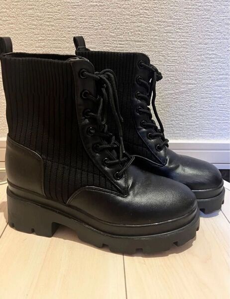 ブラック ハイカットブーツ