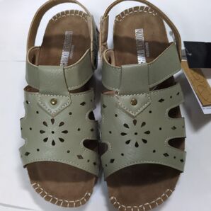 【新品タグ付き】MICHIKO LONDON コシノミチコ 2wayコンフォートサンダル Sサイズ オリーブカラー