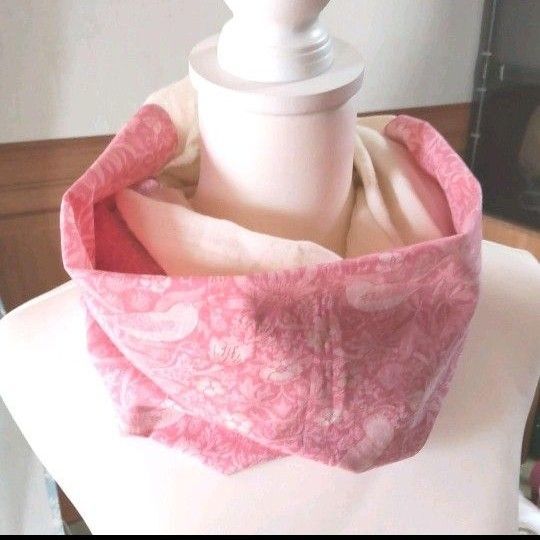 ウイリアム・モリスストロベリーシーフ柄スヌード 日除け ハンドメイド 優しいピンク ふわふわダブルガーゼ