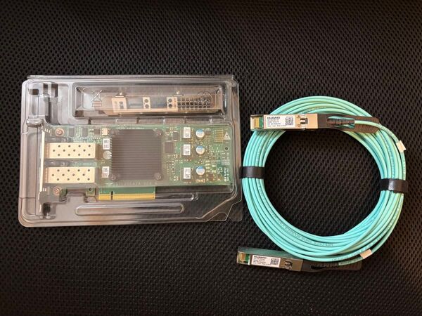 ConnectX-4 Lx 25GbE/10GbE SFP28 デュアルポート ネットワークカード+ 25Gbps AOCケーブル