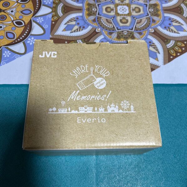 JVCKENWOOD JVC ビデオカメラ Everio 耐衝撃 耐低温 32GB ブラウン GZ-F270-T ●中古品