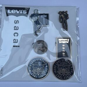 sacai LEVI'S Pins Gold 青山店限定 ピンズ リーバイス