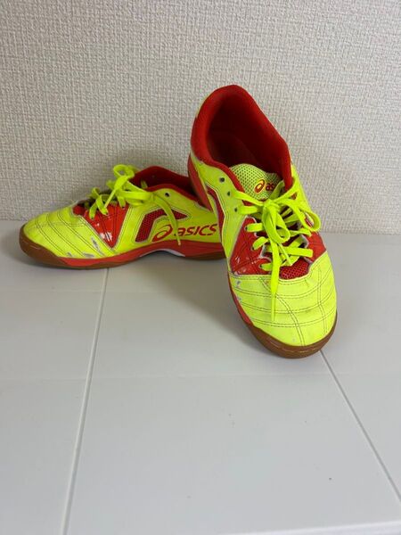 asics フットサルシューズ 22cm イエロー レッド