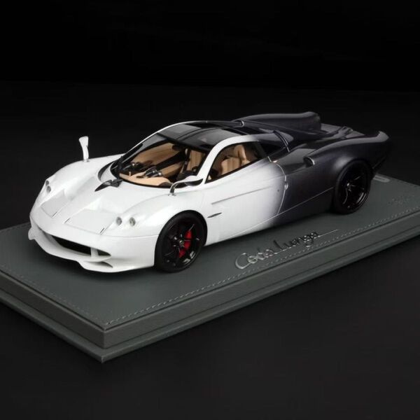 新発売 BBR 1/18 パガーニ ウアイラ Codalunga ホワイト×ブラック ミニカー
