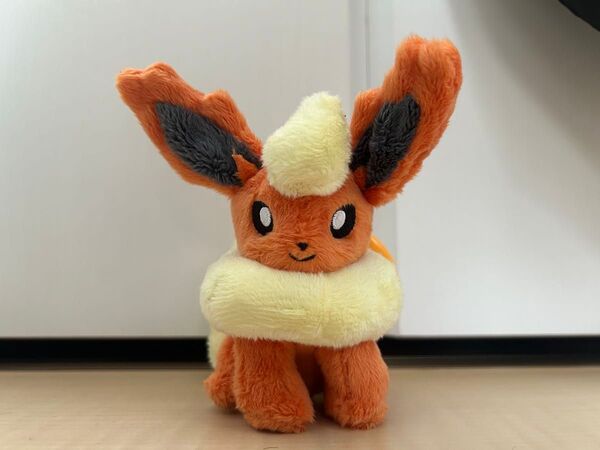 ポケモンセンター限定 カラビナ付きマスコット ブースター Pokemon ポケットモンスター ぬいぐるみキーホルダー
