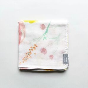 SUMAU nani IRO Wガーゼ大判ハンカチ rakuen naomi ito