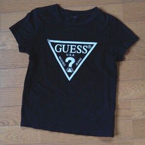 GUESS Tシャツ ブラック ロゴ入り キッズサイズ 130