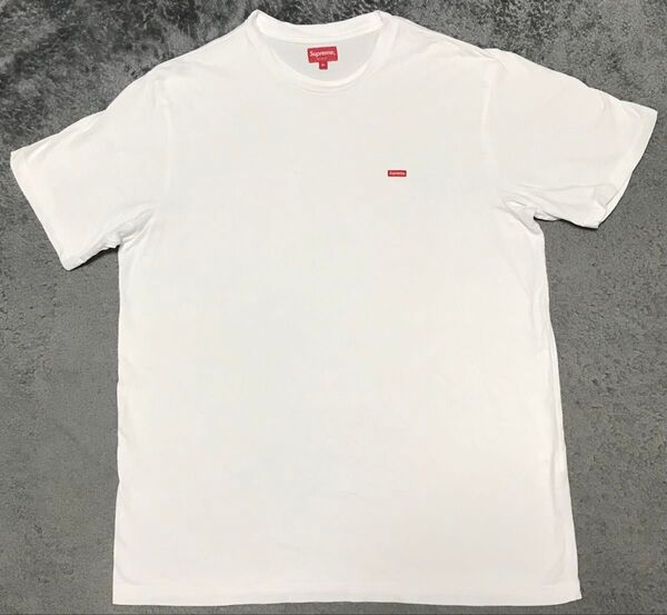 supreme スモールロゴ tシャツ