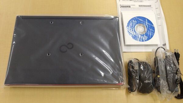 新品 富士通 ノートパソコン LIFEBOOK A5511/HX Core i5.SSD.DVD