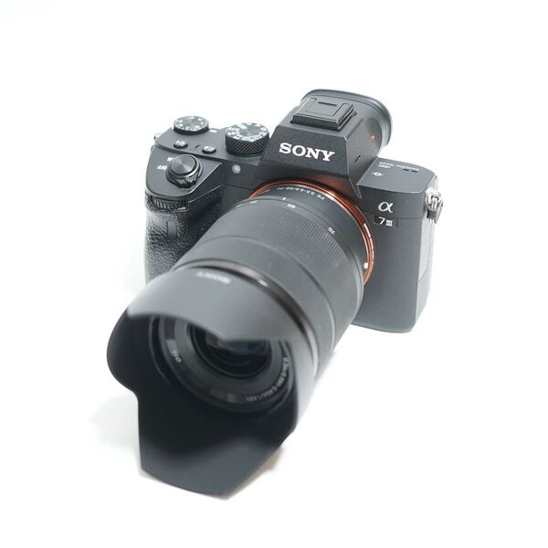 極美品 SONY a7III 28-70 レンズキット 海外モデル ILCE-7M3K