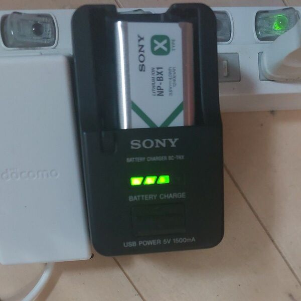 早い者勝ち!純正品 ソニー SONY ACC-TRBX バッテリーチャージャーのみ アクセサリーキット 注)バッテリー無し