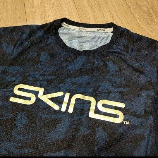 SKINS スキンズ 半袖シャツ 金ロゴT カモフラ ランニング メッシュМ