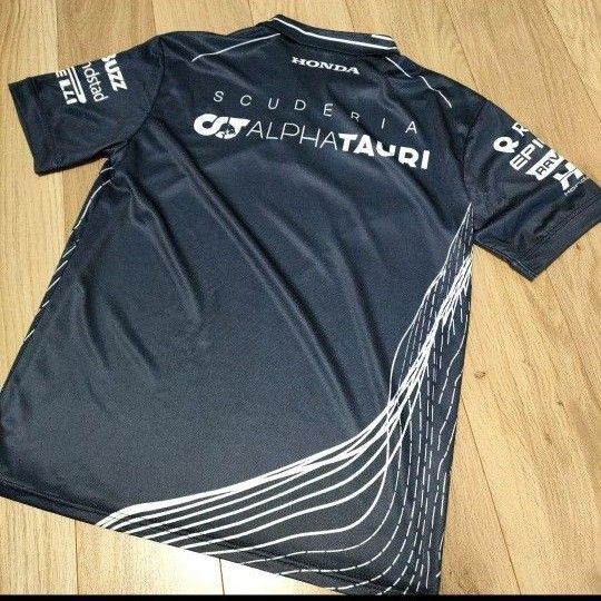 F1 アルファタウリ リカルド 角田 ガスリー ピレリ Tシャツ 紺 L