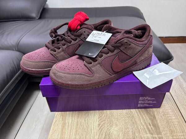 Nike SB Dunk Low Pro City of Love