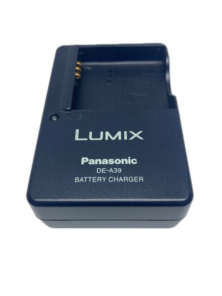 Panasonic LUMIX 【純正】充電器 DE-A39【通電確認済】