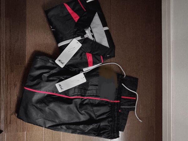 【新古品極上品】ニシスポーツ 陸部ウィンドブレーカー未着用 sサイズ