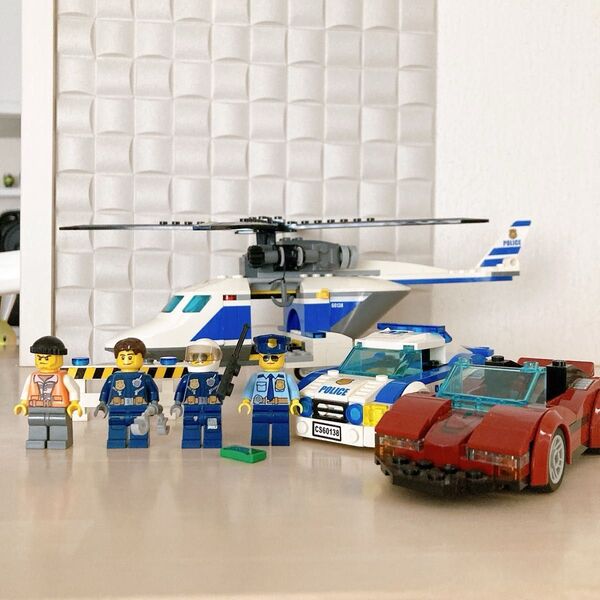 LEGO 60138 レゴシティ ポリスヘリコプターとポリスカー