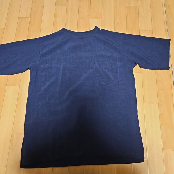 niko and…ニコアンド ネイビー Tシャツ 折りたたみ収納ポケット付