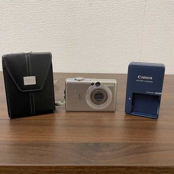 Canon IXY DIGITAL 70 シルバー デジタルカメラ キャノン コンパクトデジタルカメラ コンデジ いくしー